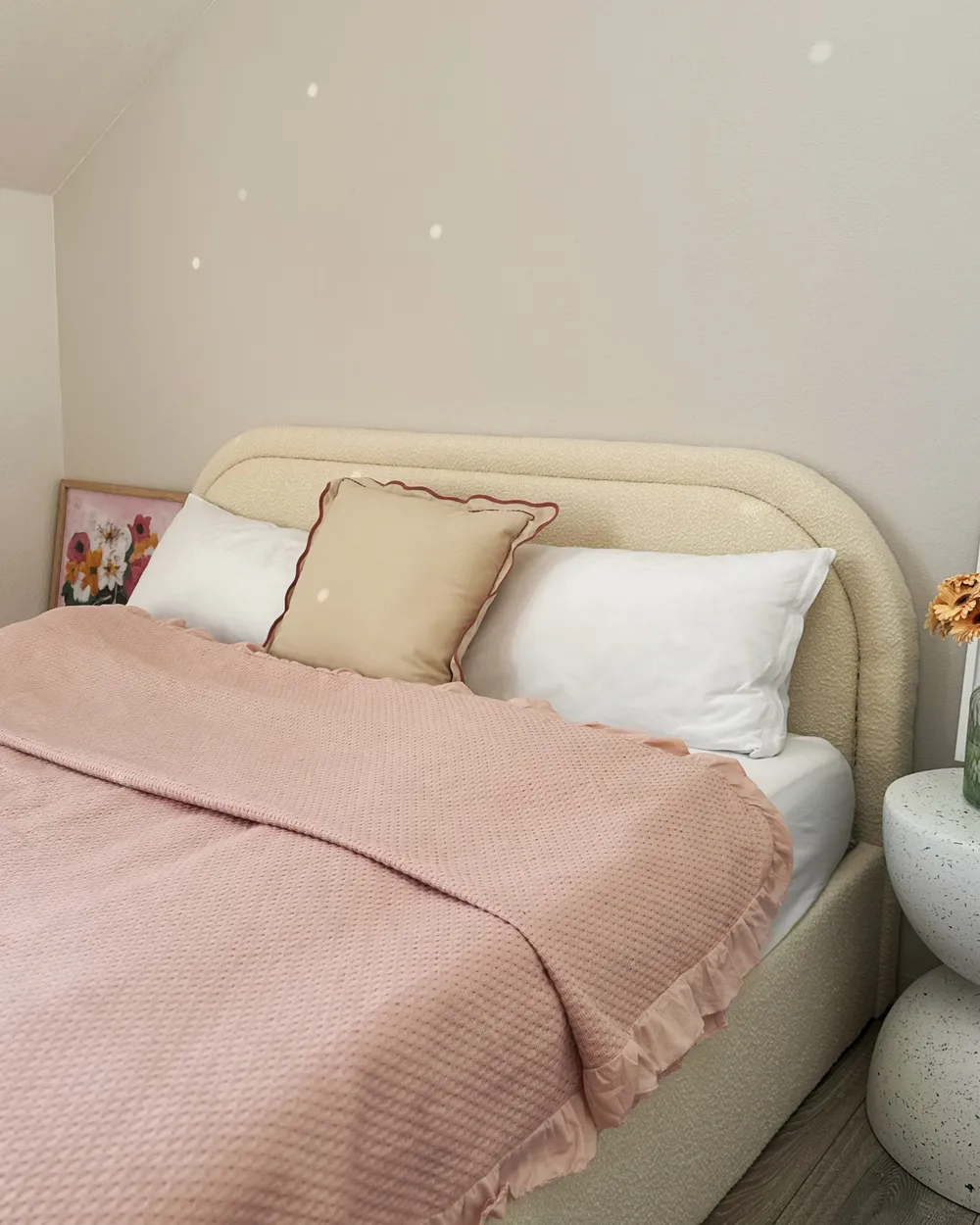 Bett mit Stauraum QUILLIEN Bouclé Hellbeige 160 x 200 cm_1005618