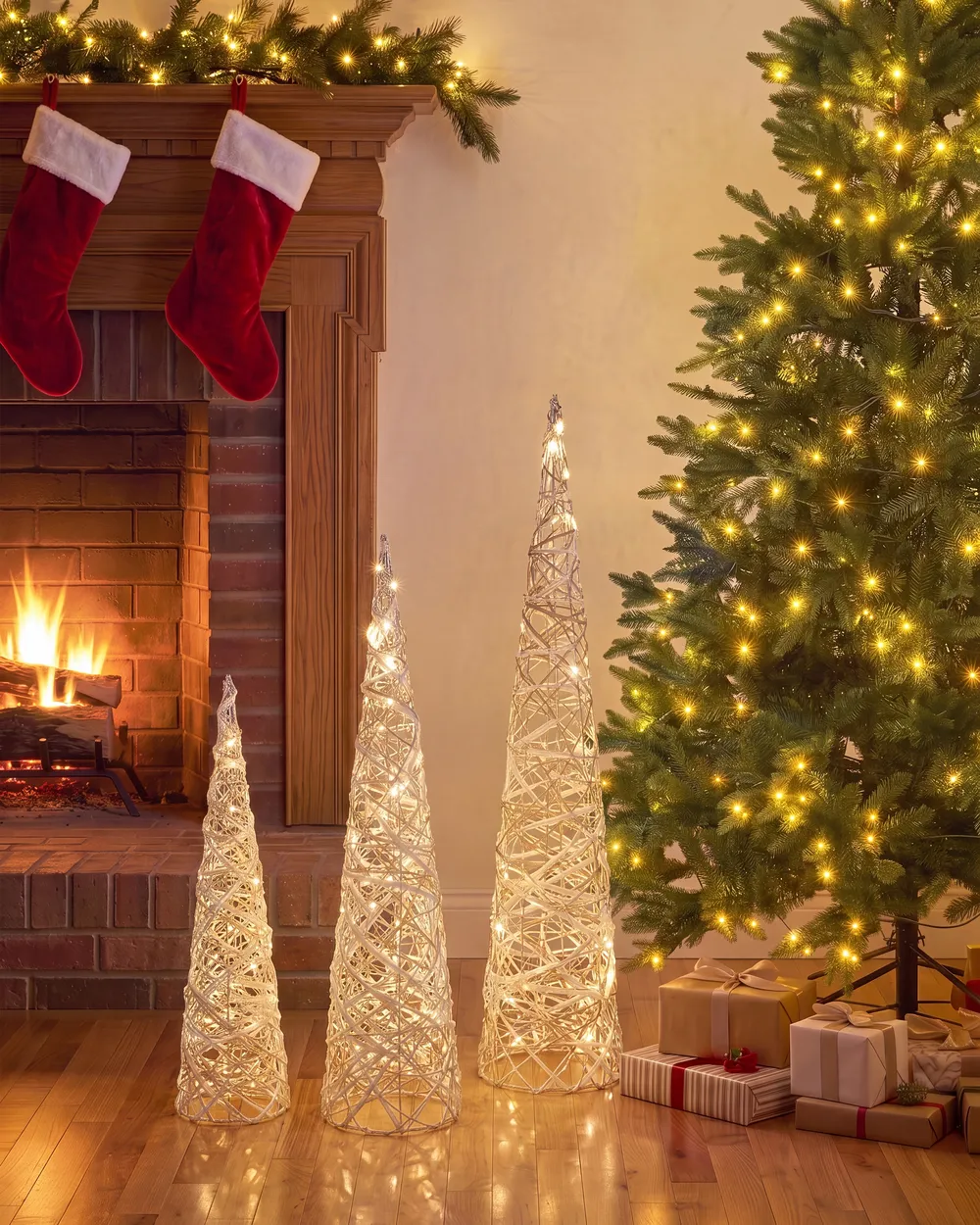 Weihnachtsdekoration 3er Set TUELSO 60/80/100 cm Weihnachtsbaum Weiß / Gold_1141547