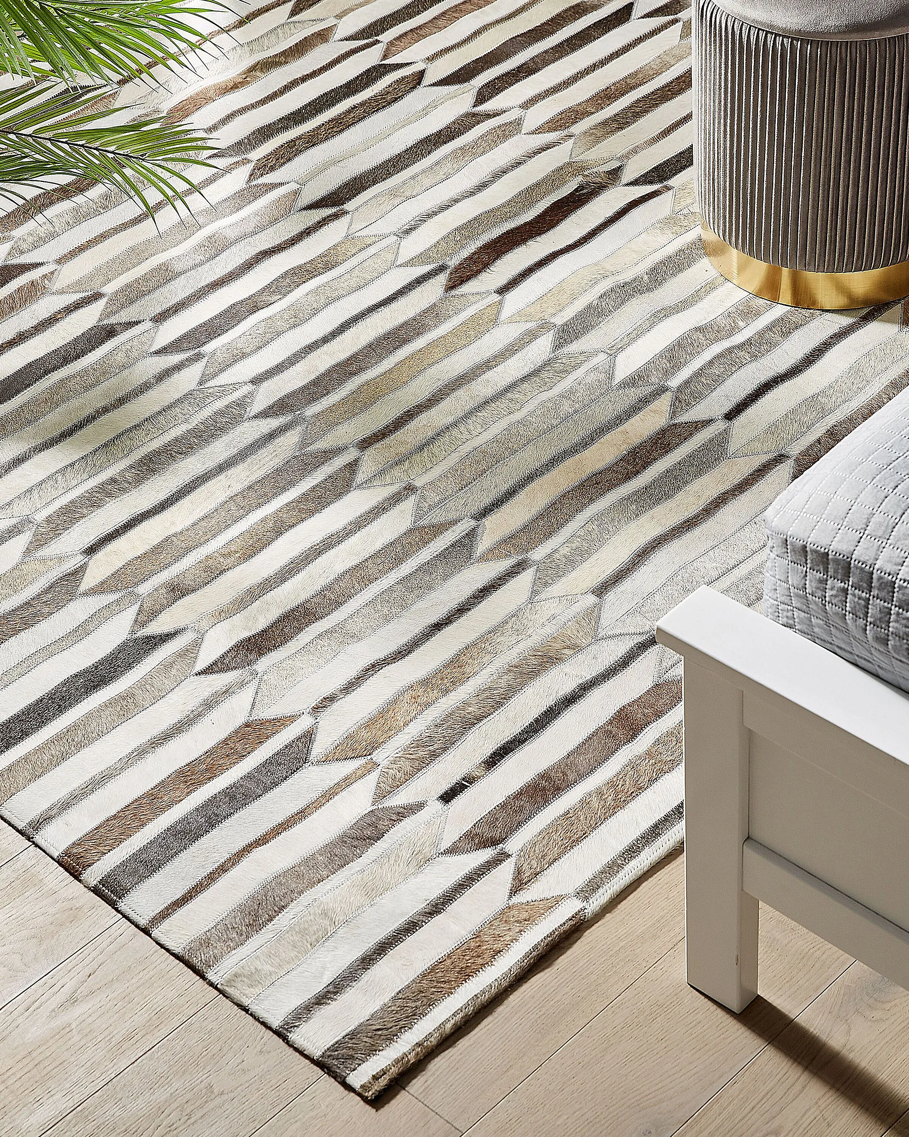 Teppich KULALAR Beige 160 x 230 cm Echtleder_787223