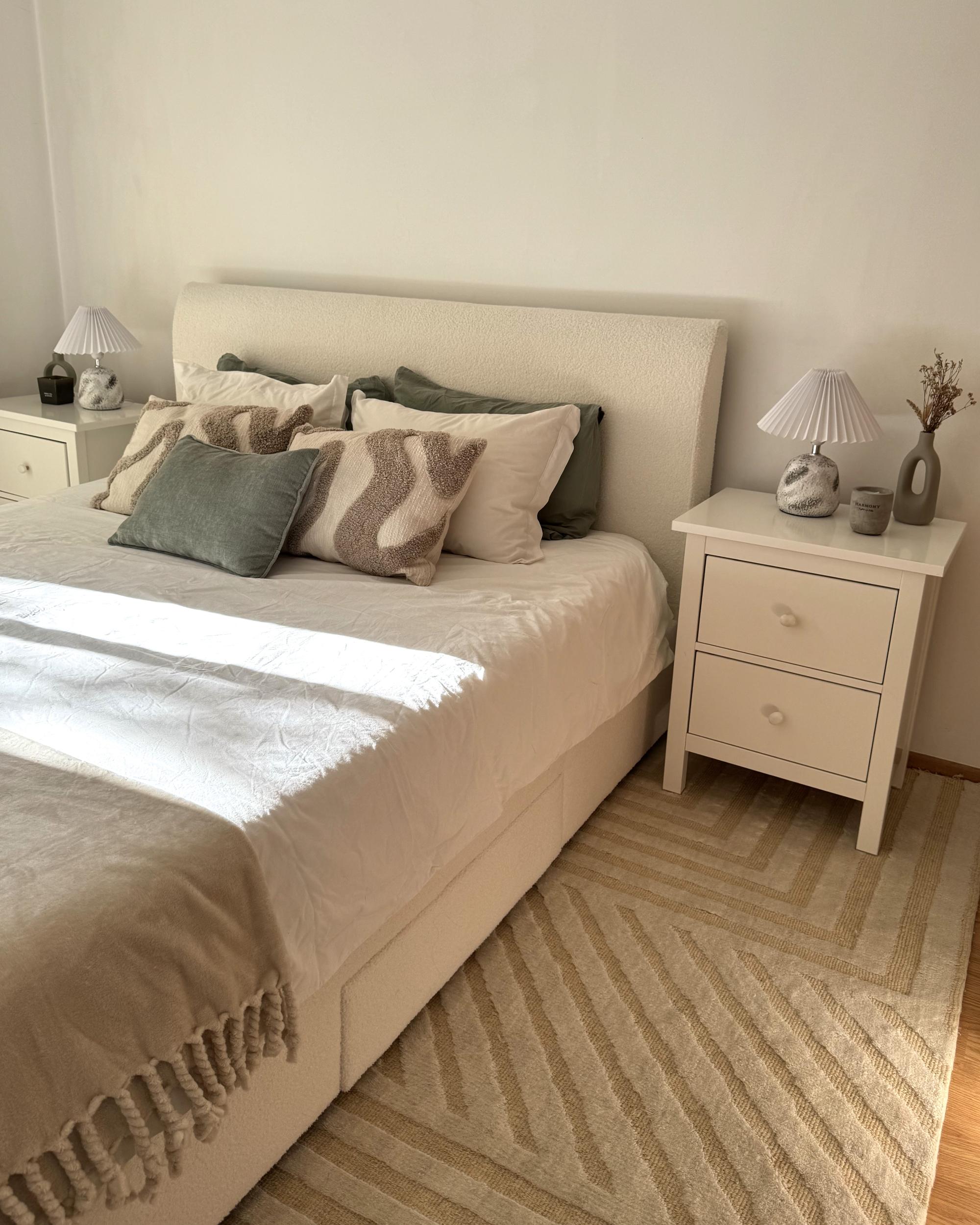 Bed with Storage Drawers SOUTRIN Boucle Off-White 160 x 200 cm (EU King Size)_1019934