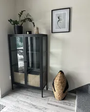 Vitrine mit Glastüren NASH 90 cm Metall Schwarz_901484