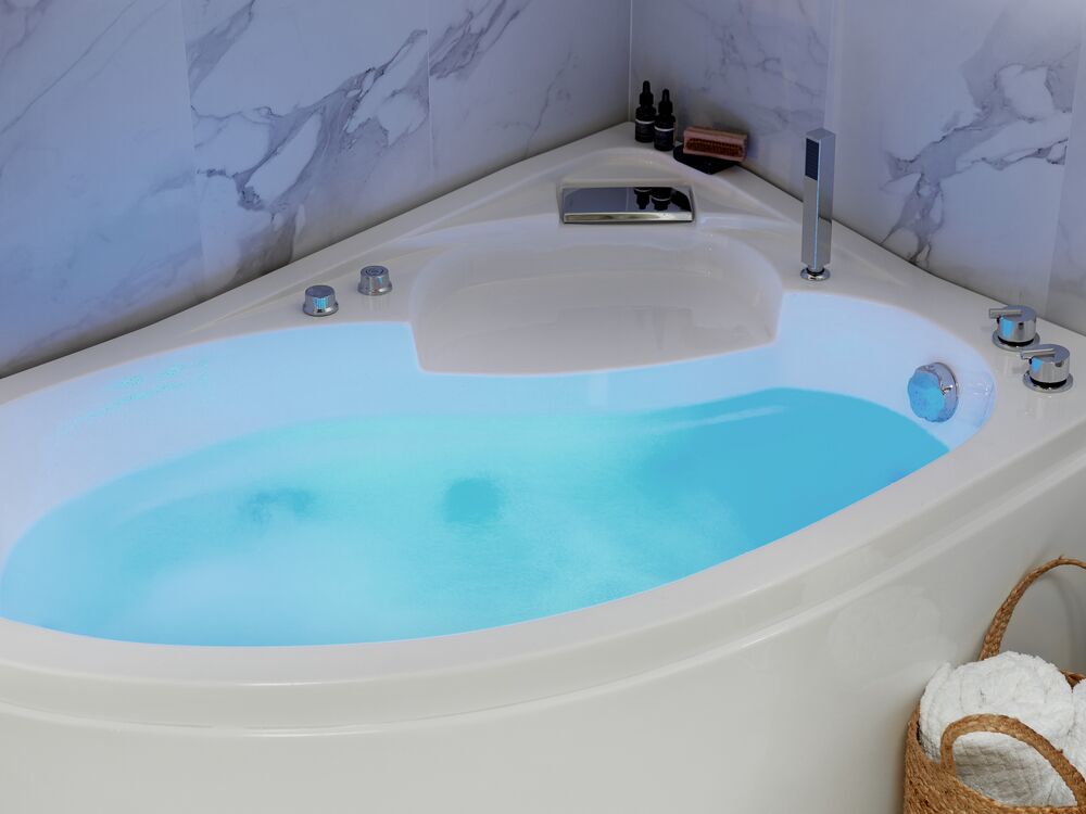 Corner Hot Tub with LED NEIVA 1500 x 1000 mm White Left Hand