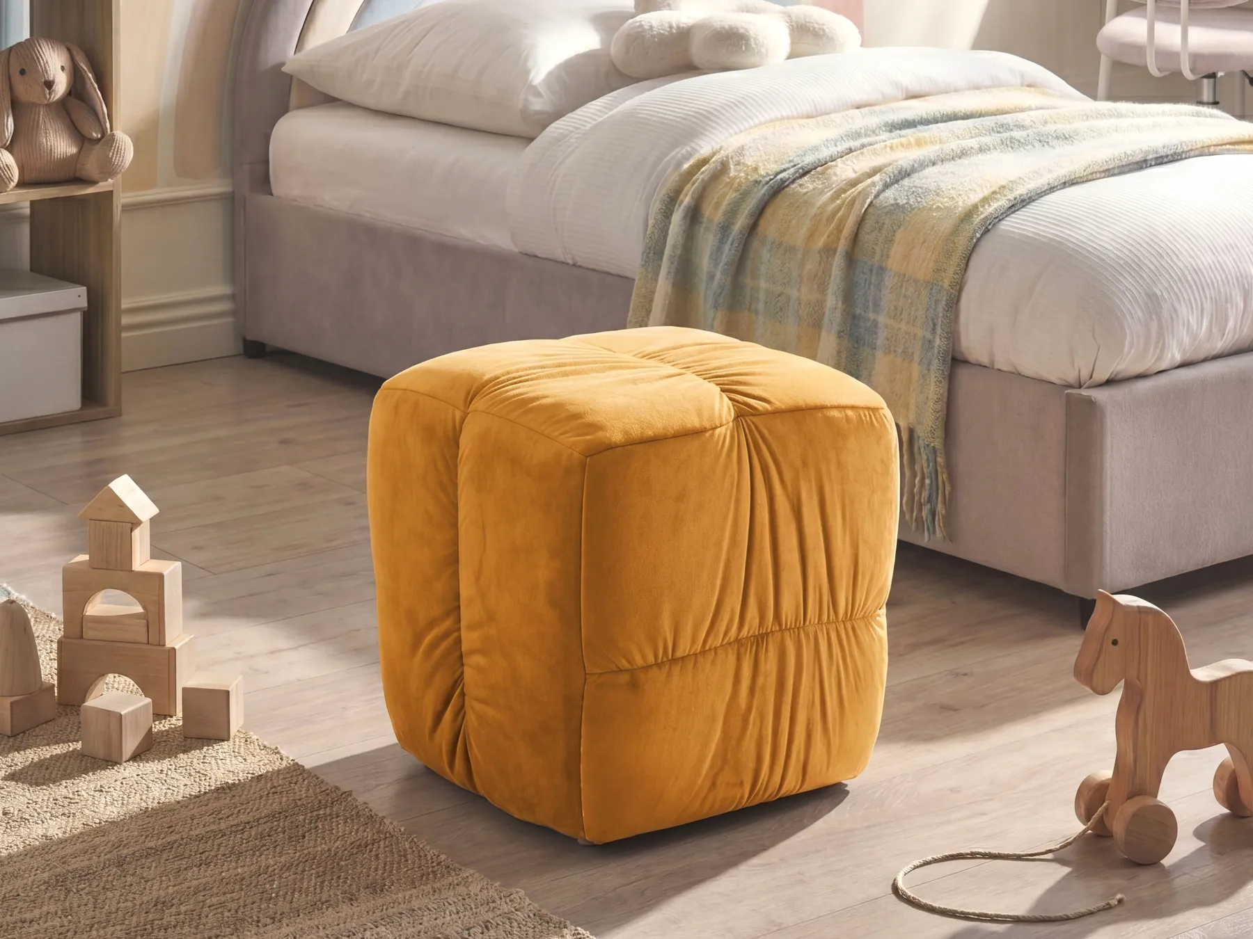 Pouf TURLEY Samtstoff Senfgelb_1081748