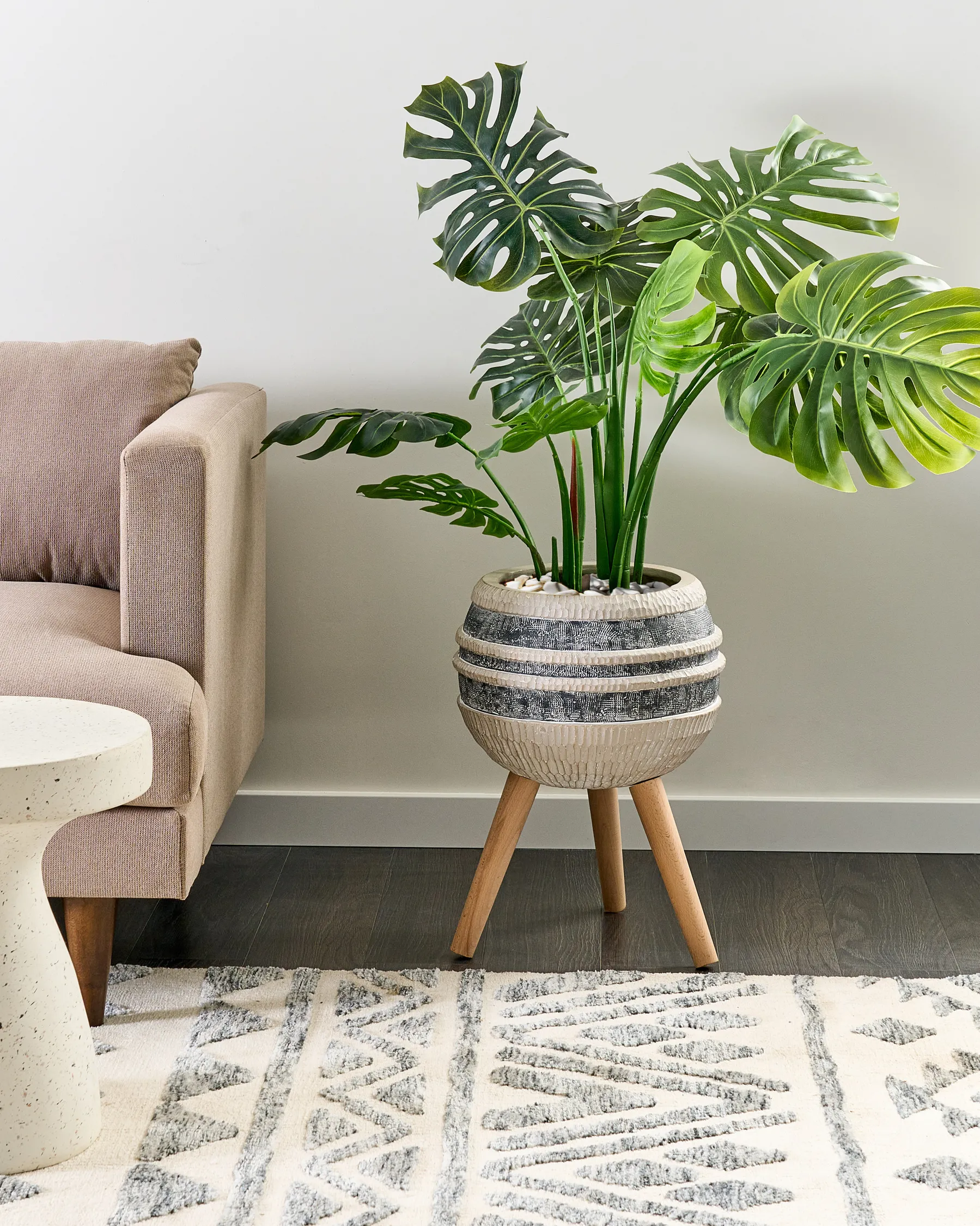 Blumentopf mit Beinen ATHYRIUM 38 cm Beige_937011