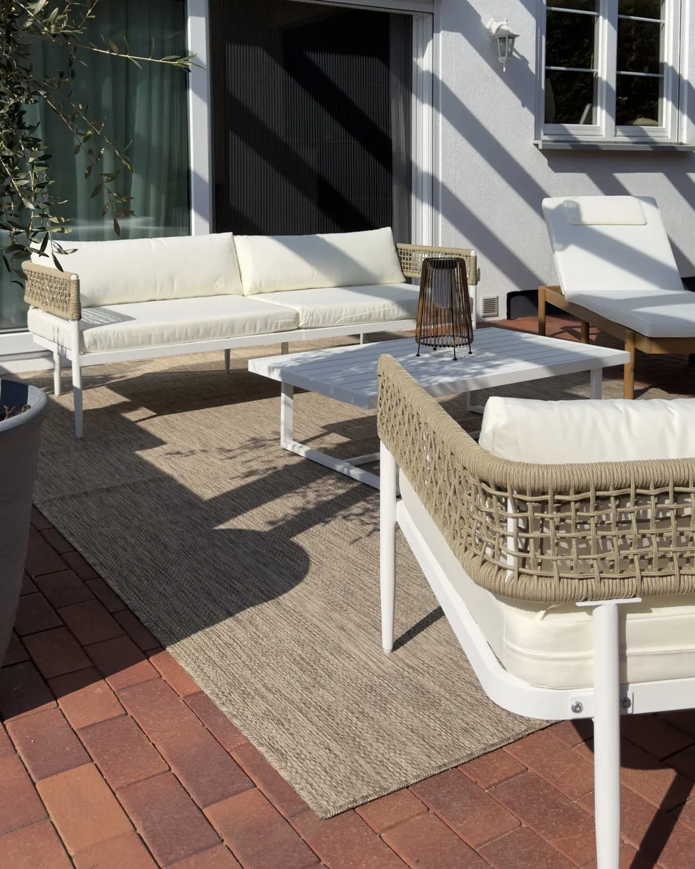 Lounge Set mit Tisch 5-Sitzer SERLA Metall Weiß_1068765