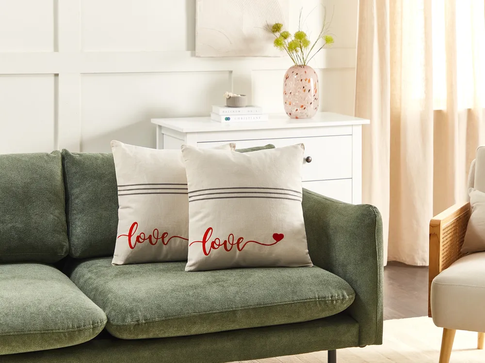 Set of 2 Decorative Cushions PLUMERIA 45 x 45 cm Cotton Beige Text_1079729