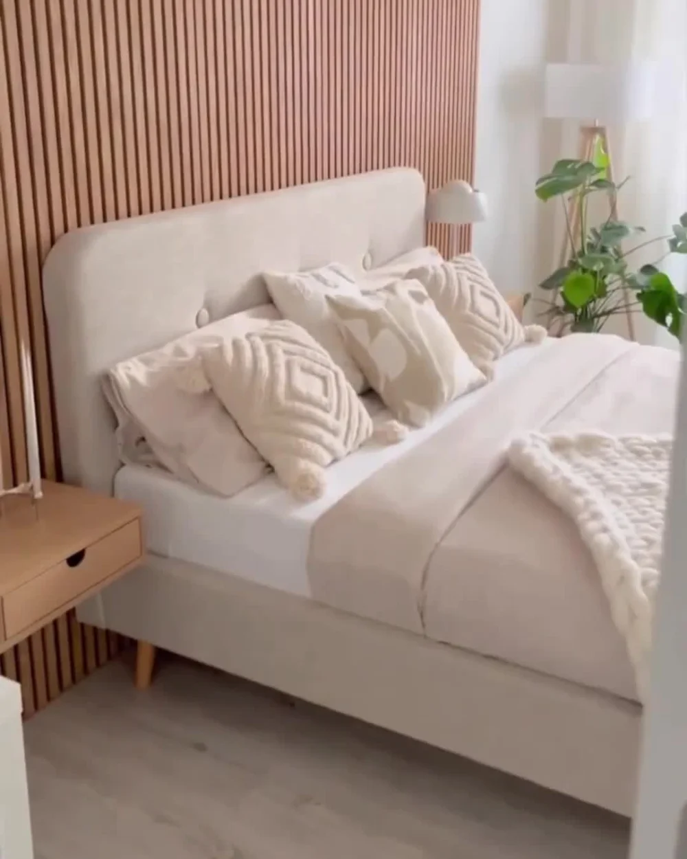 Bed Fabric RENNES 140 x 200 cm (EU Double) Light Beige_1170068
