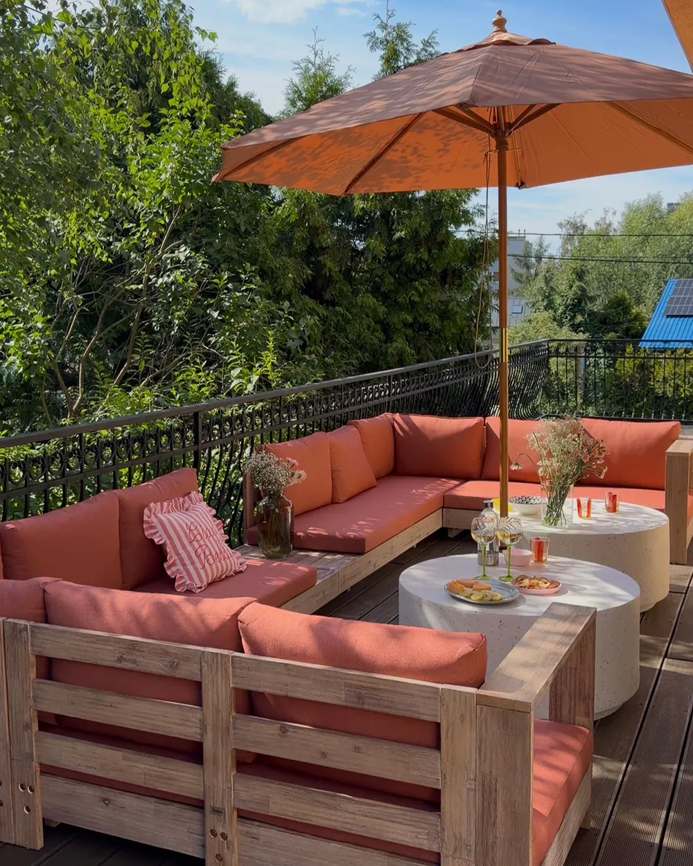 Garten Ecksofa 5-Sitzer MARETTIMO zertifiziertes Akazienholz Rot rechtsseitig_1109688