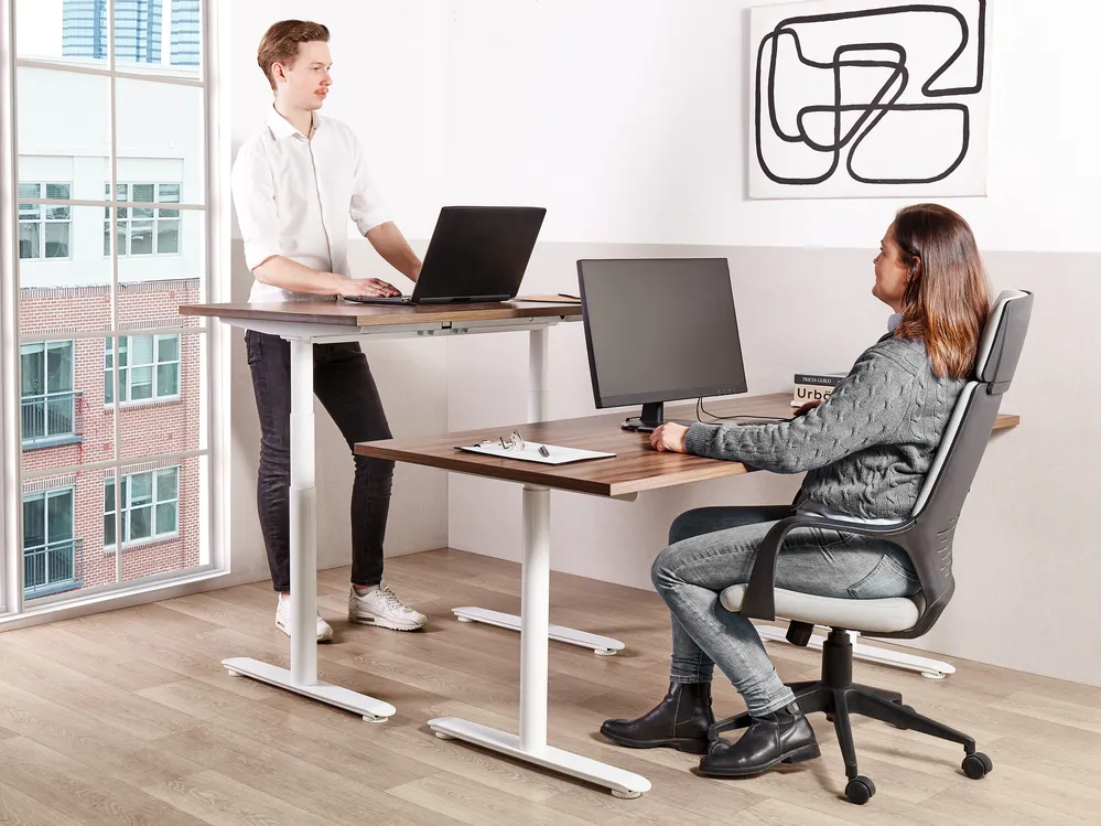 Schreibtisch manuell höhenverstellbar DESTINAS 160 cm 72 cm Braun / Weiß