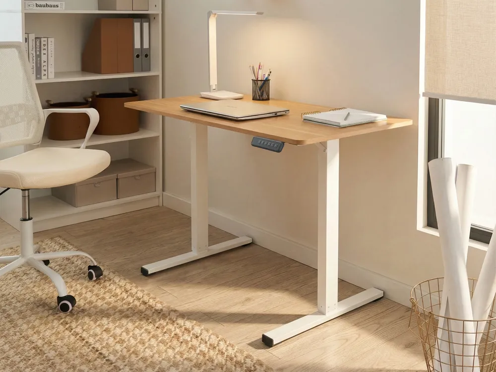 Schreibtisch elektrisch höhenverstellbar TAVARES 120 cm 60 cm Hellbraun / Weiß