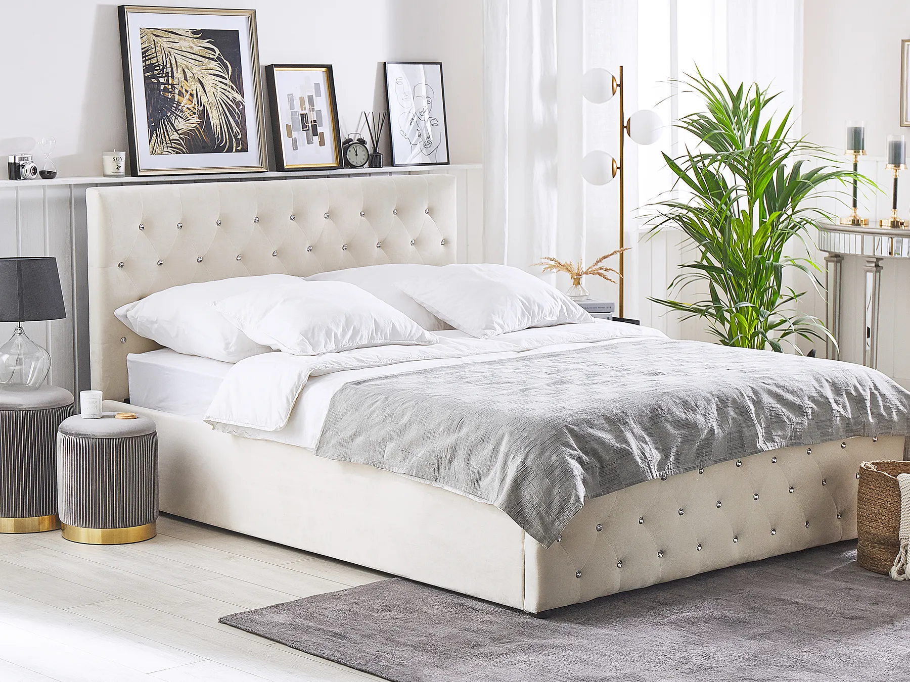 Bett mit Stauraum AMIENS Samtstoff Hellbeige 160 x 200 cm_791239