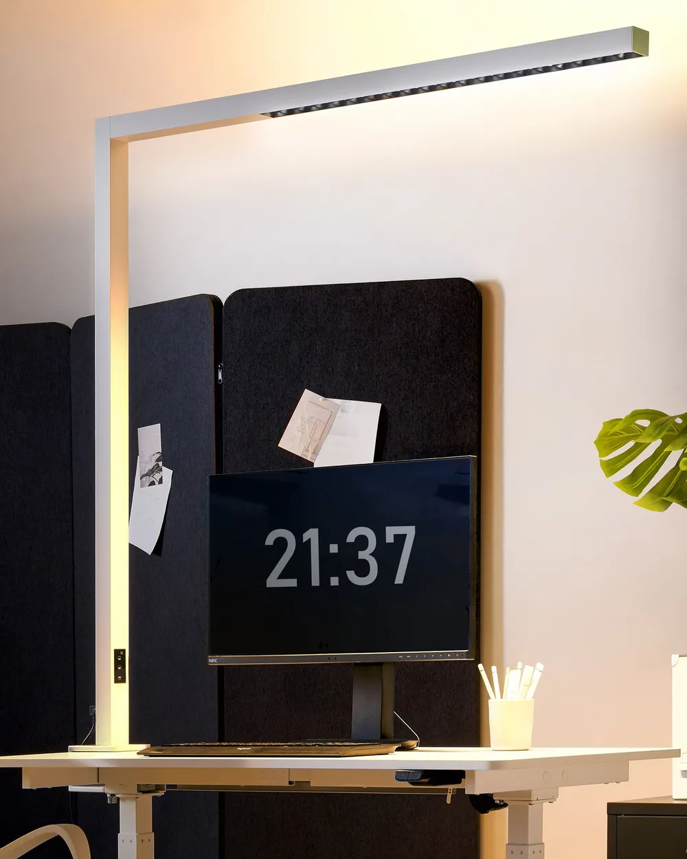 LED Clamp-On Desk Lamp OCTANT with Motion Sensor Metal Silver