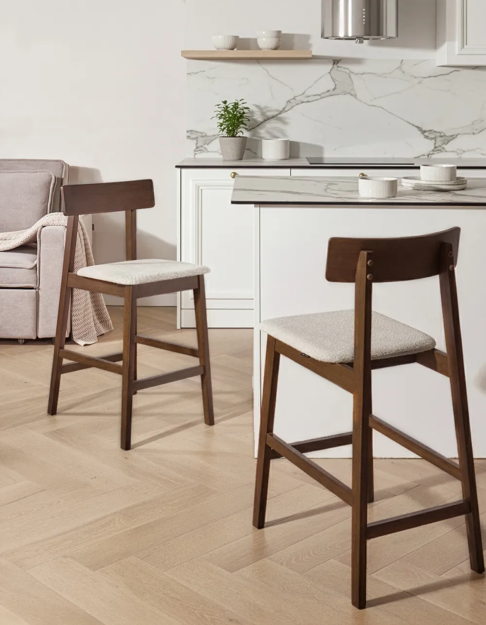 Set mit 2 Barstühlen ISANTI Holz Dunkelbraun / Taupe