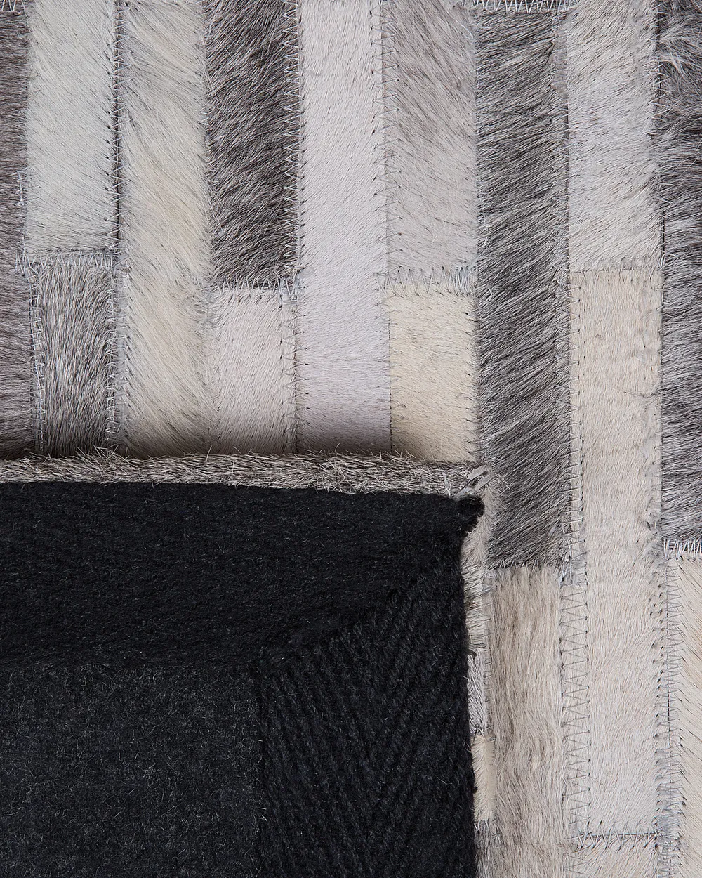 Teppich AHILLI Grau 160 x 230 cm Echtleder_688994