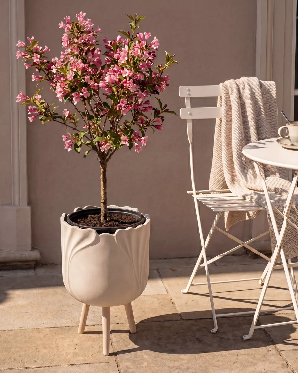 Blumentopf mit Beinen ARPONE 36 cm Hellbeige