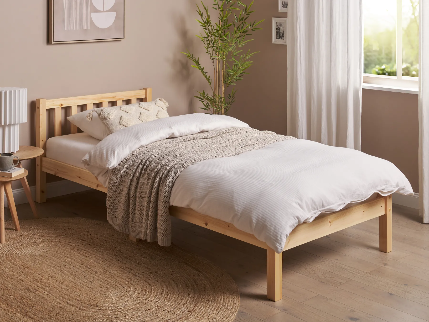 Bett mit Lattenrost Kiefernholz FLORAC 90 x 200 cm Hellbraun_918215