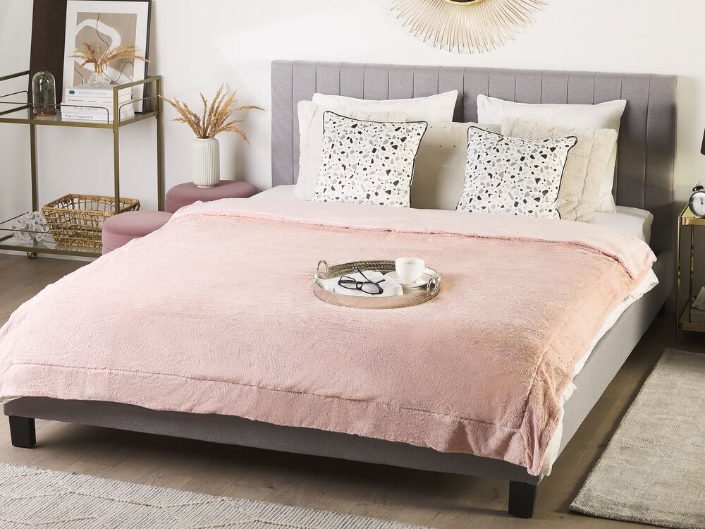 Kuscheldecke GELIK 180 x 200 cm Rosa