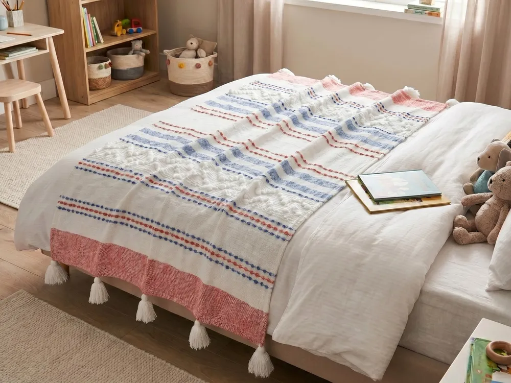 Kuscheldecke CUBUK 130 x 150 cm Bunt