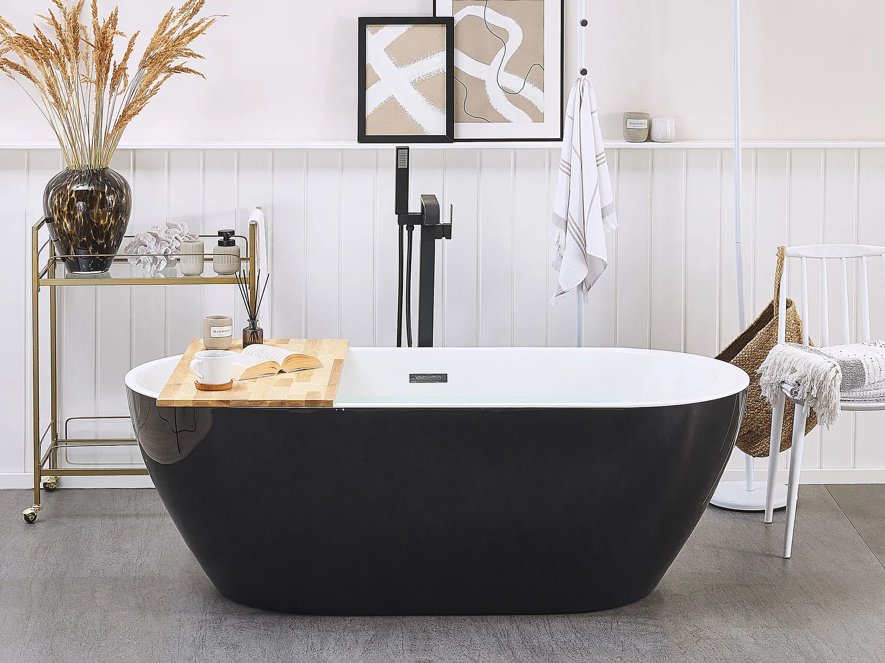 Freistehende Badewanne NEVIS 150 x 75 cm Schwarz_806451