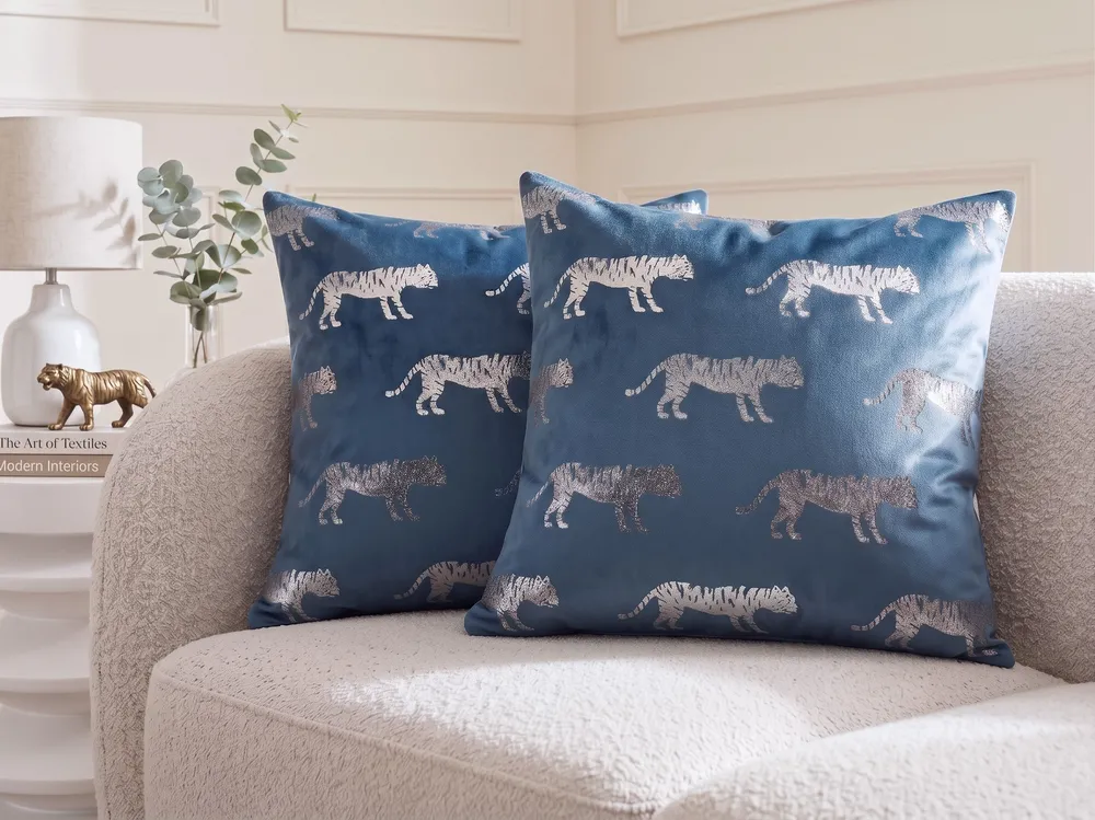 Dekokissen 2er Set BLUEBELL 45 x 45 cm Samtstoff Blau Tiermuster
