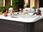 Outdoor Hot Tub with LED LASTARRIA White_879358