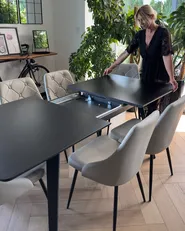 Ausziehbarer Esstisch IRVINGTON Schwarz 160/200 cm 90 cm_1012489