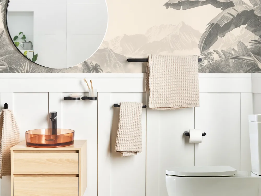 6-Piece Bathroom Hardware Set PARACAS with Towel Bars and Hooks Black_1080438