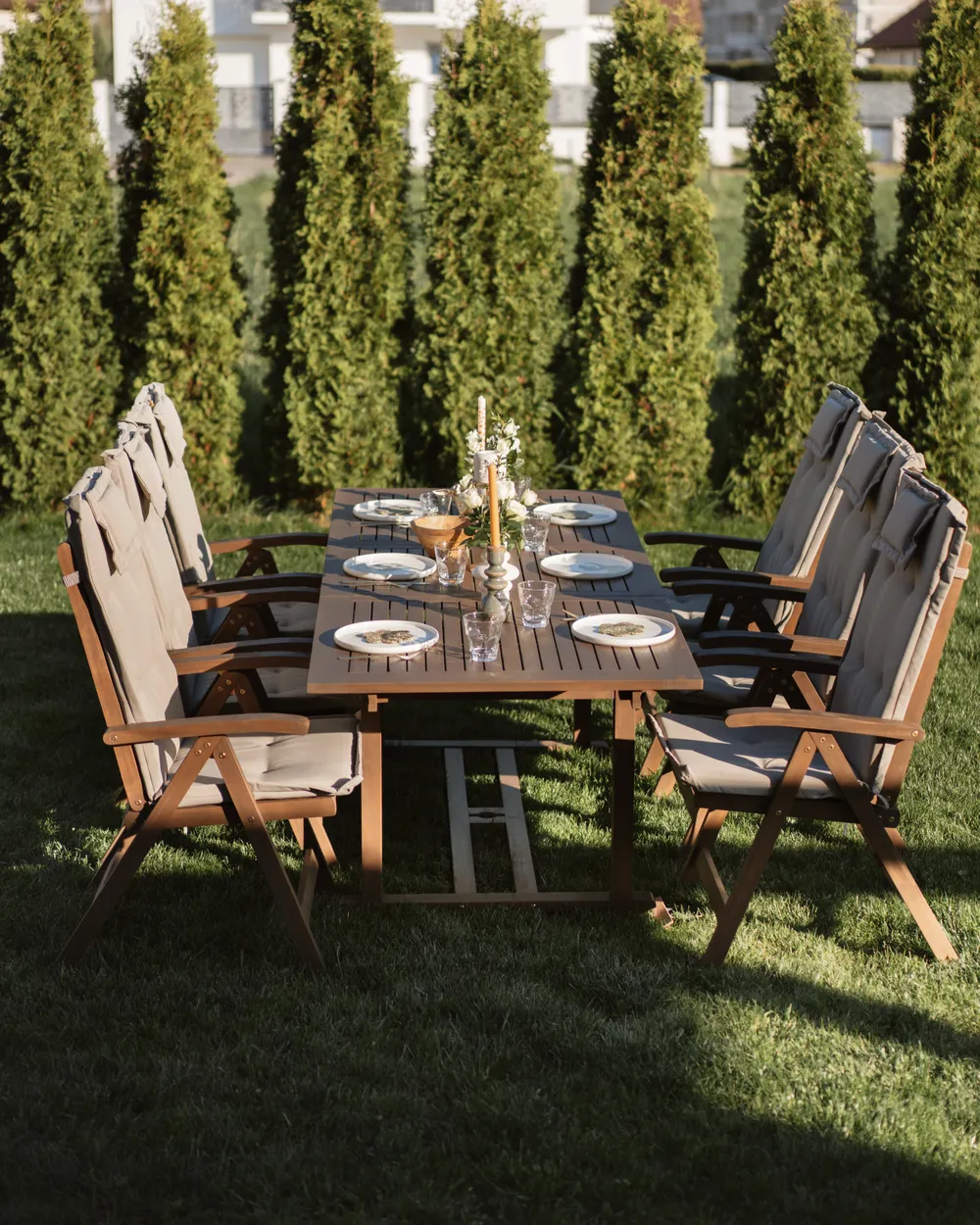 Gartenmöbel Set 6-Sitzer AMANTEA inkl. Kissen Akazienholz Taupe_1074532