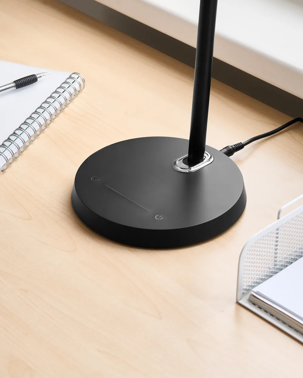 LED Desk Lamp LEONIS with Dimmer Black_1018435