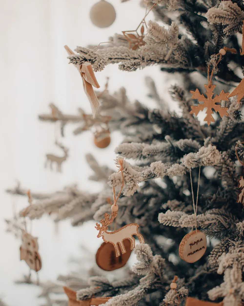 Künstlicher Weihnachtsbaum mit Schnee BRISCO 180 cm Weiß_907299