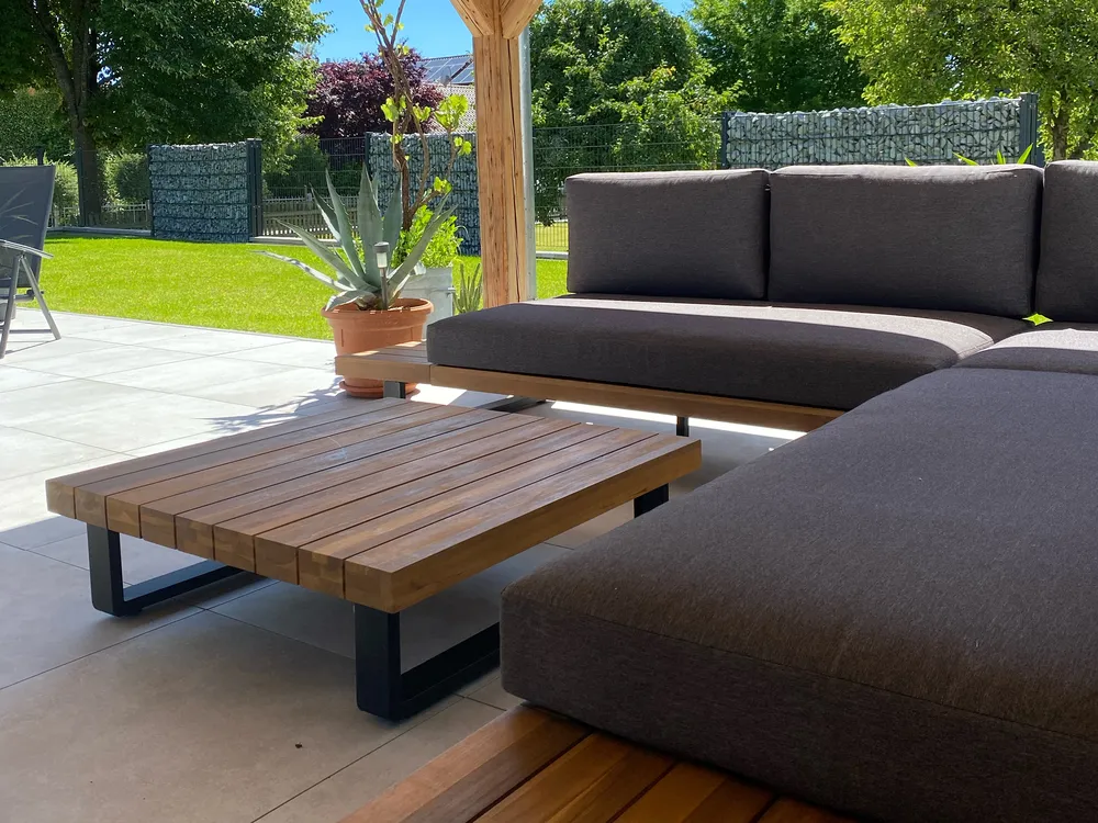 Garten Ecksofa mit Tisch 5-Sitzer MYKONOS zertifiziertes Akazienholz Dunkelgrau rechtsseitig_827363