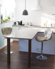 Set mit 2 Barstühlen VALETTA drehbar Kunstleder Hellbeige_782067