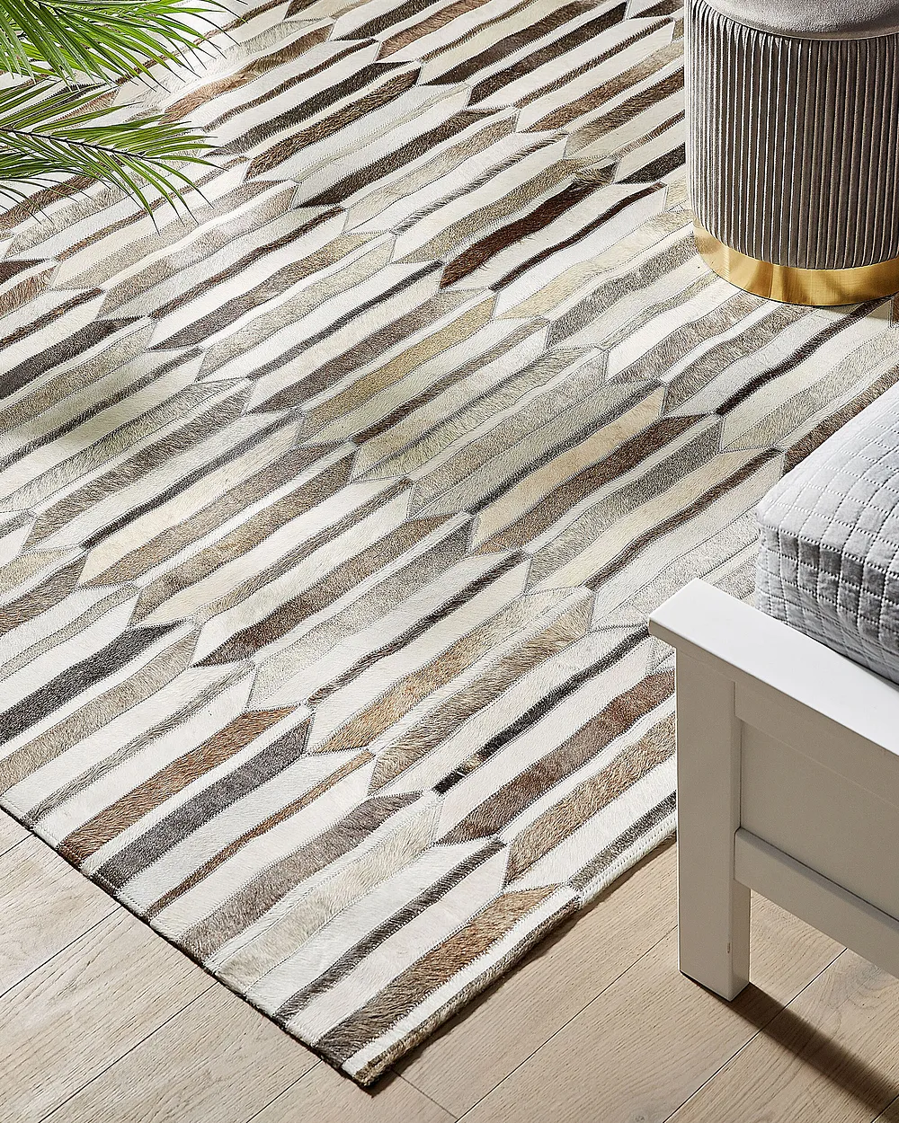 Teppich KULALAR Beige 160 x 230 cm Echtleder