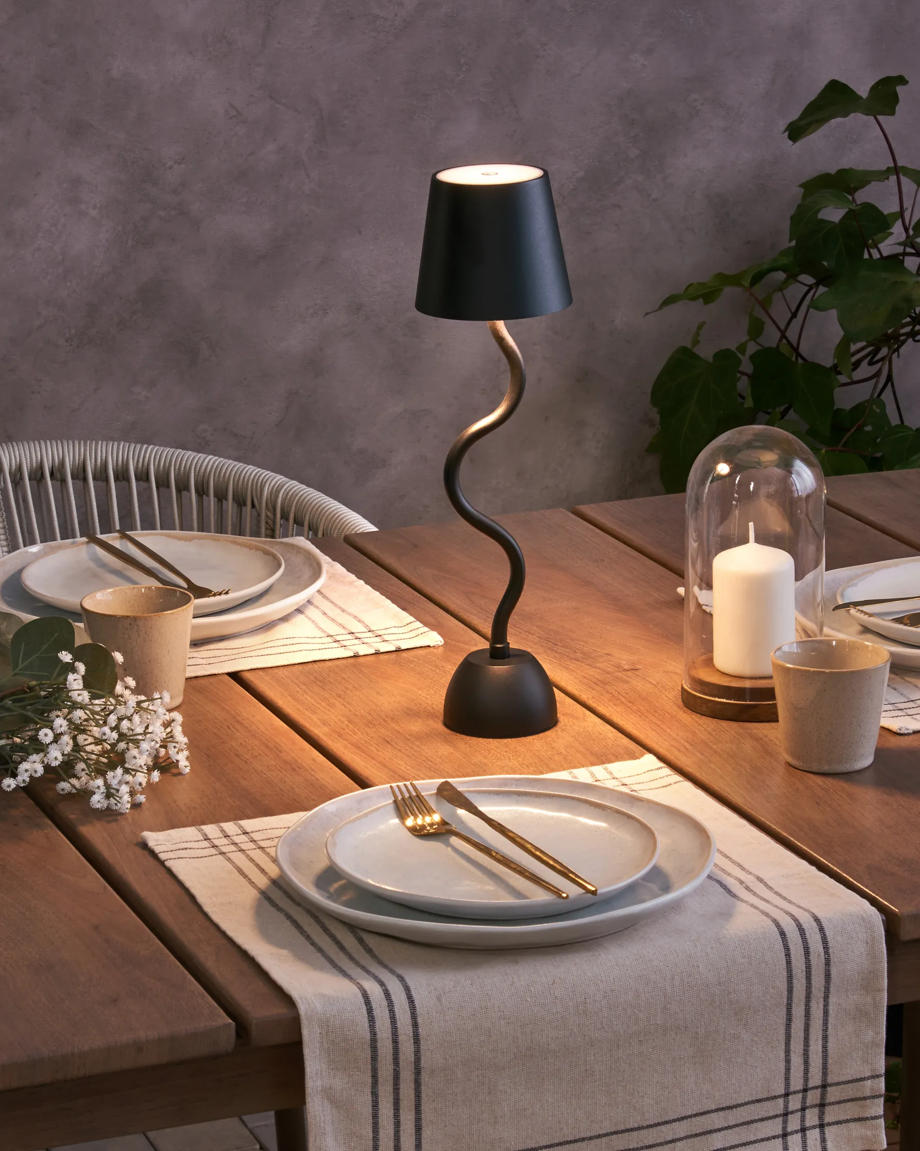 Kabellose LED Tischlampe VOUGA mit Dimmer Metall Schwarz_940321