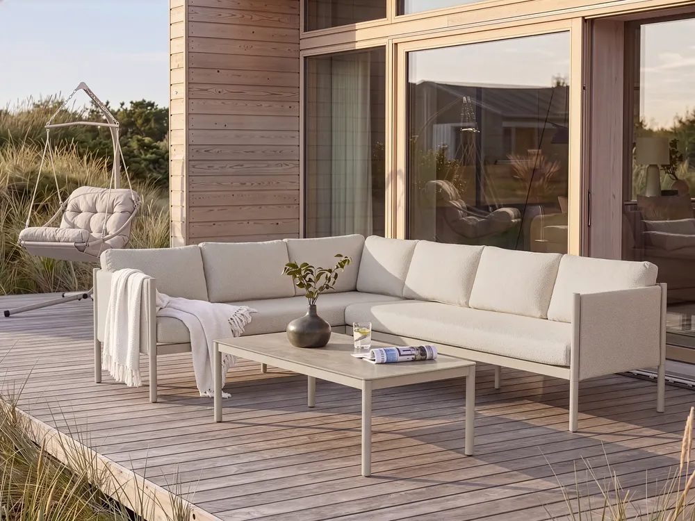 Garten Ecksofa mit Tisch 5-Sitzer TONARA Metall Hellbeige rechtsseitig