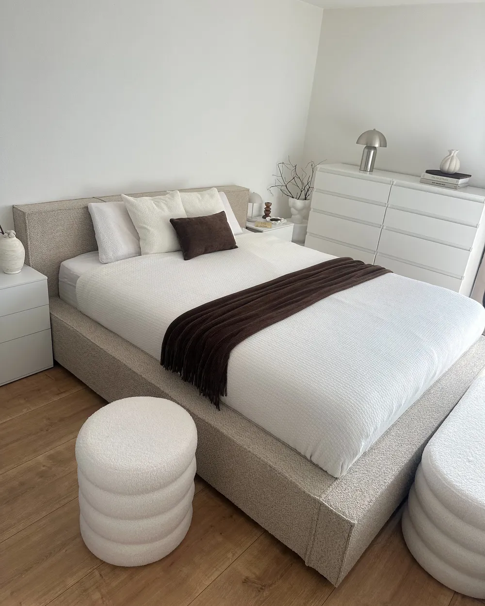Bed Boucle MIRANDE 160 x 200 cm (EU King Size) Taupe_967291