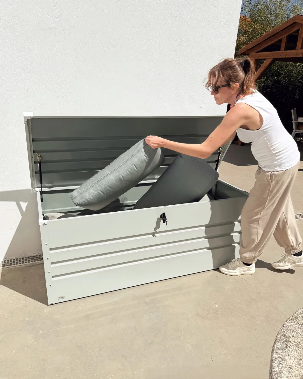 Aufbewahrungsbox CEBROSA 165 cm 70 cm Metall Hellgrau