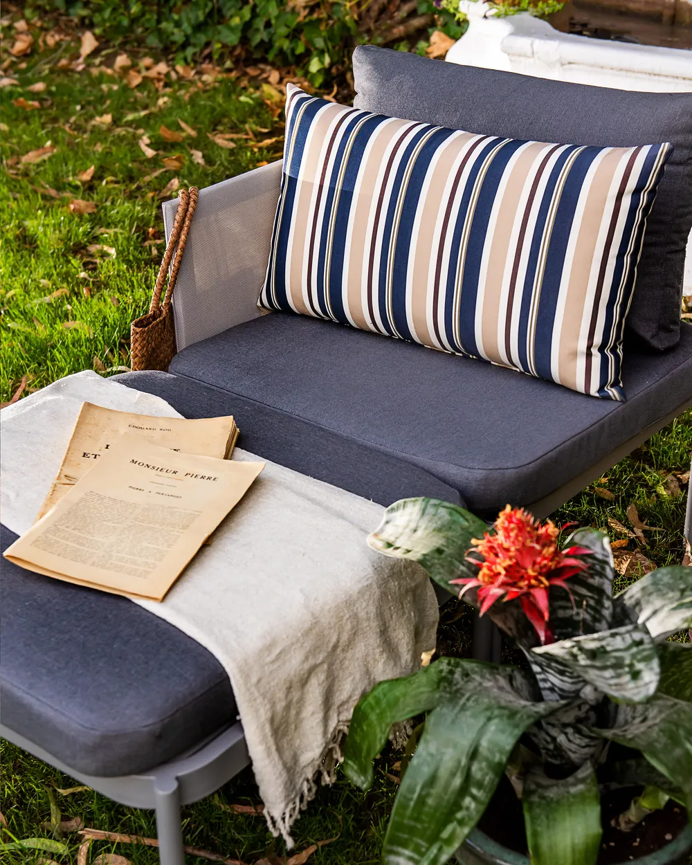Lounge Set mit Tisch 2-Sitzer TERRACINA Metall Hellgrau_927398