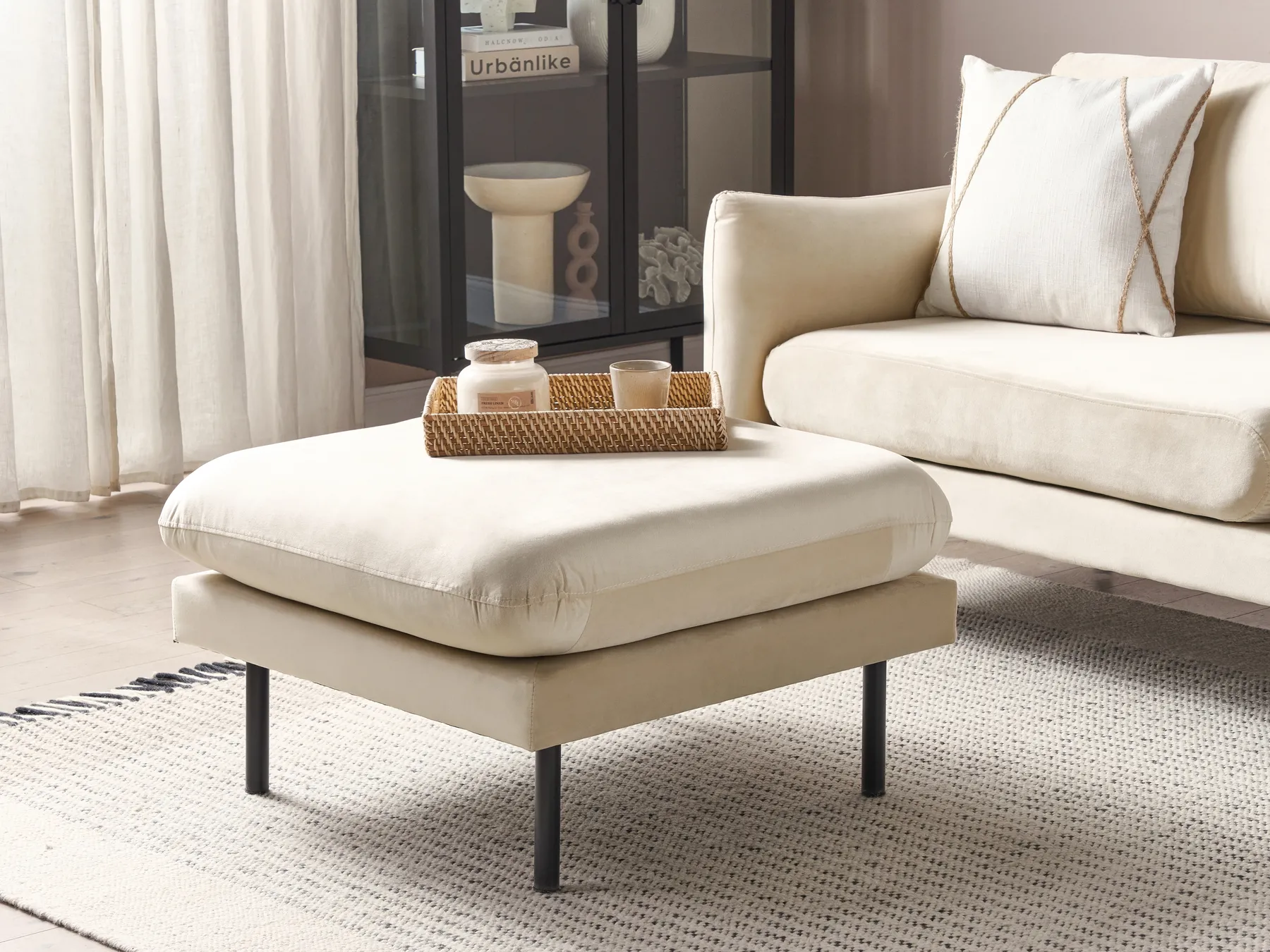 Ottomane VINTERBRO Samtstoff Hellbeige_897561