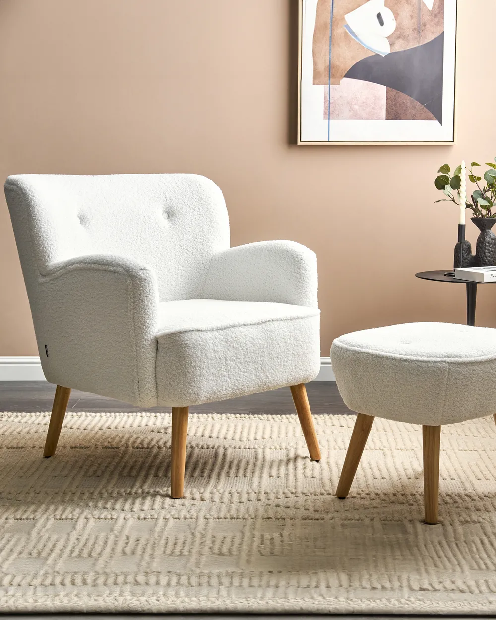 Beliani Sessel Mit Gebogener Rückenlehne – Bouclé-Stoff, Schwarze Beine, Cremeweiß, Retro-Design