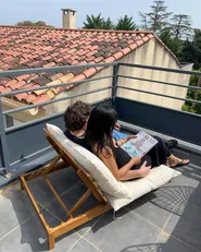 Sonnenliege mit Kissen SUNO mit Relaxfunktion Akazienholz Hellbraun_1076538