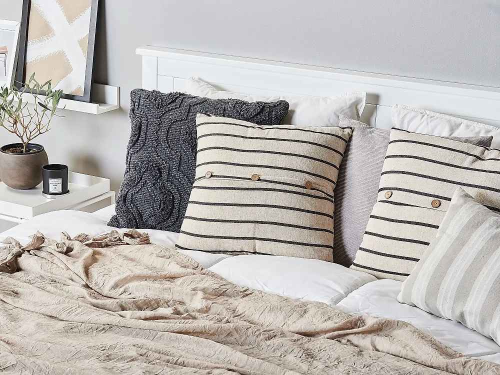 Dekokissen 2er Set CYNARA 43 x 43 cm Baumwolle Beige Streifenmuster_1180154