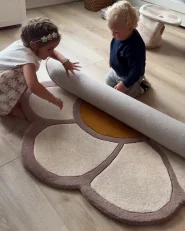 Kids Rug THUMBELINA Off-White ø 120 cm Wool_1170356