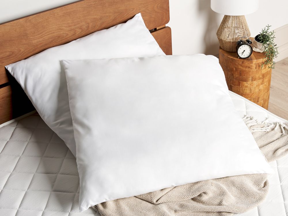 Set of 2 Bed Pillows ERRIGAL High 80 x 80 cm Microfibre White