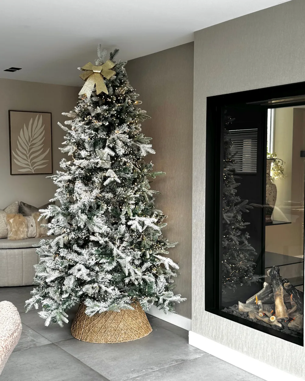 Künstlicher Weihnachtsbaum mit Schnee TOMICHI 210 cm Weiß_1034579