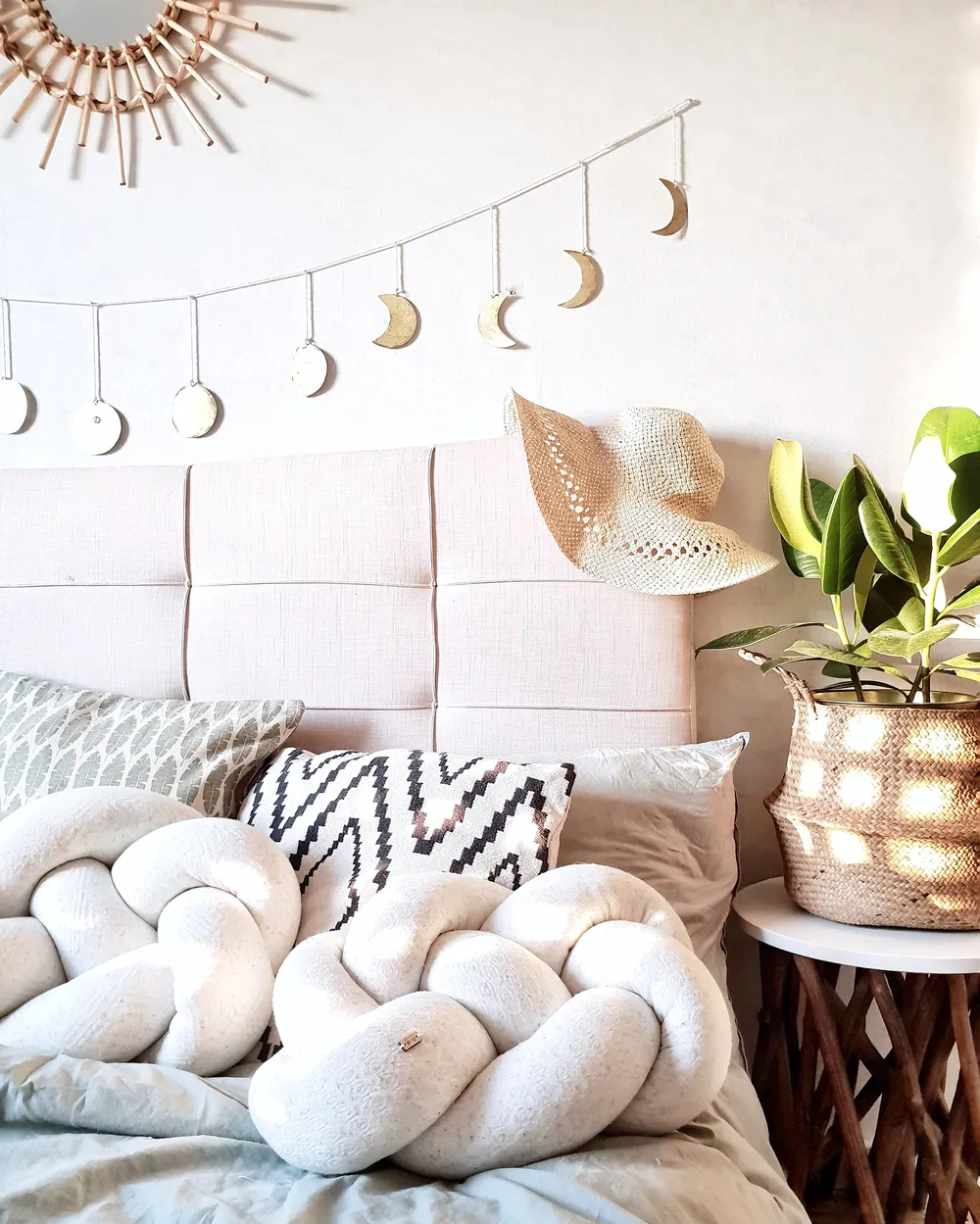 Bett mit Lattenrost Stoff LANNION 180 x 200 cm Hellbeige_732446