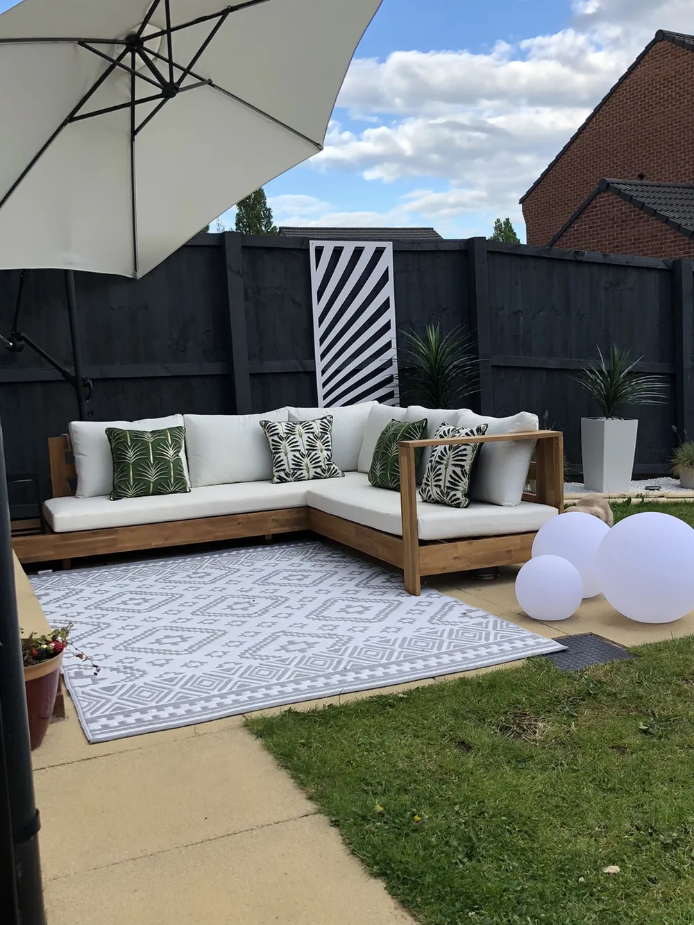 Garten Ecksofa 5-Sitzer MARETTIMO zertifiziertes Akazienholz Cremeweiß linksseitig_824833