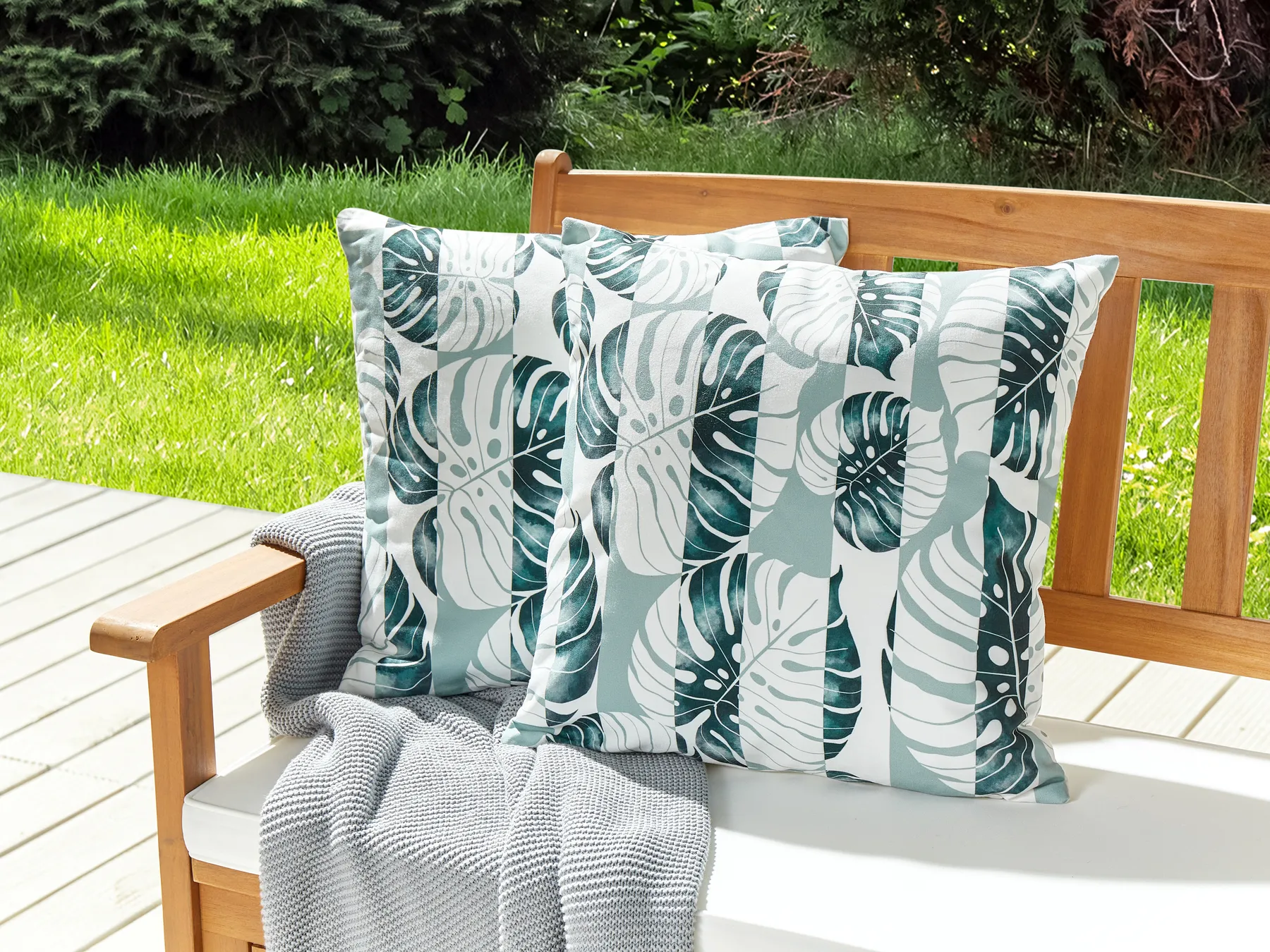 Gartenkissen 2er Set TERMINI Pflanzenmuster 45 x 45 cm Grün_880777