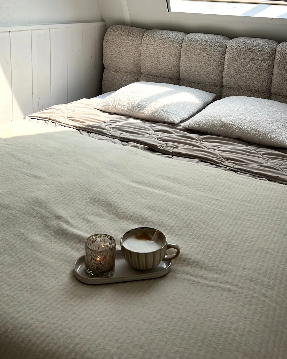 Bett mit Stauraum BASTON Bouclé Hellbeige 160 x 200 cm_1034175