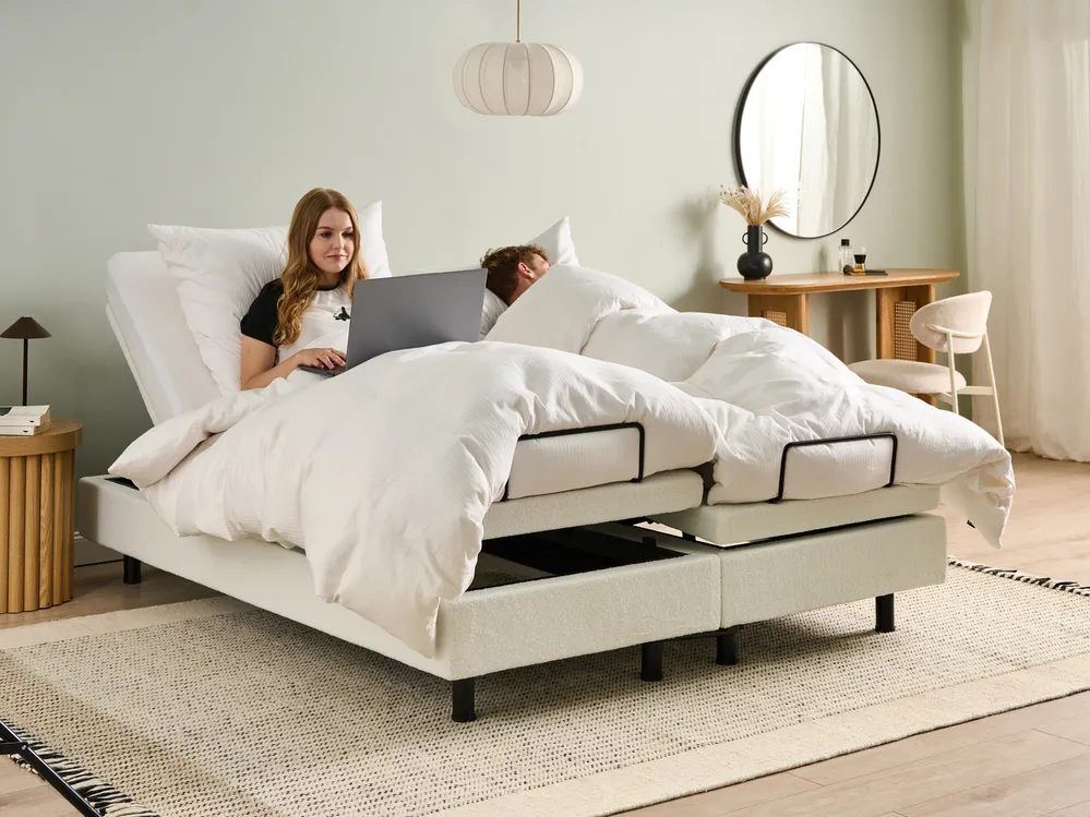 Adjustable Bed without Headboard Boucle DUKE 160 x 200 cm (EU King Size) Off-White_1011444
